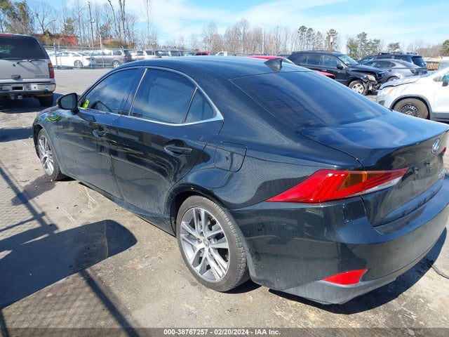 Lexus IS 300 2018 JTHBA1D23J5078458 Image 3