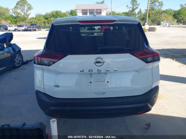 5N1AT3AA4MC687441 Nissan Rogue S Fwd