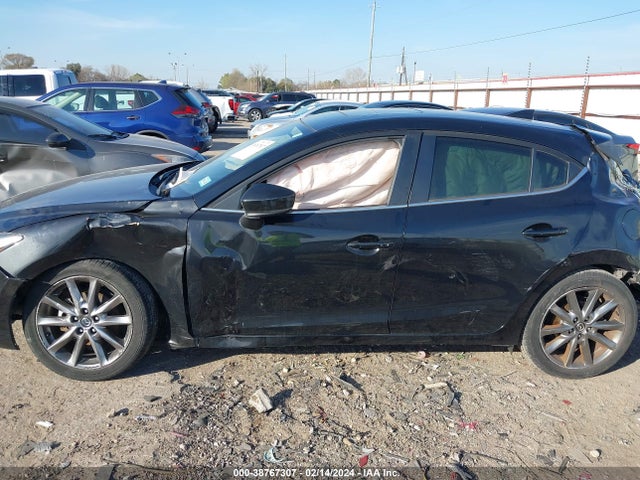 3MZBN1L36JM230319 Mazda Mazda3 Touring