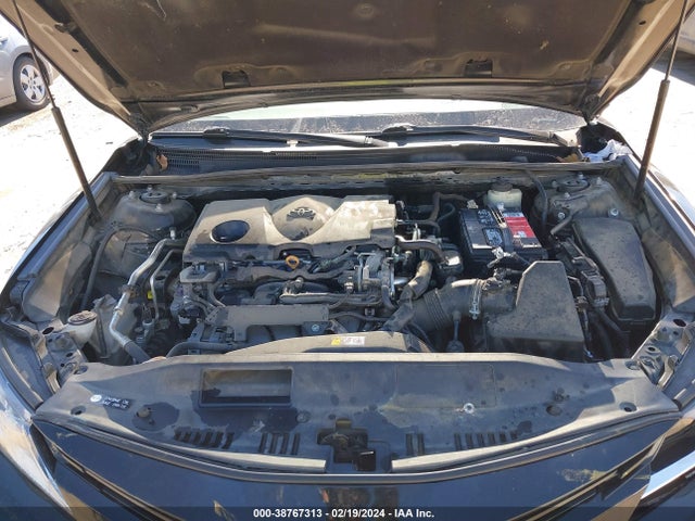 Toyota CAMRY LE 2018 4T1B11HK3JU070504 Image 10