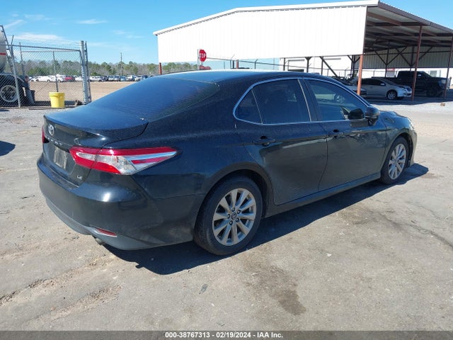 Toyota CAMRY LE 2018 4T1B11HK3JU070504 Image 4