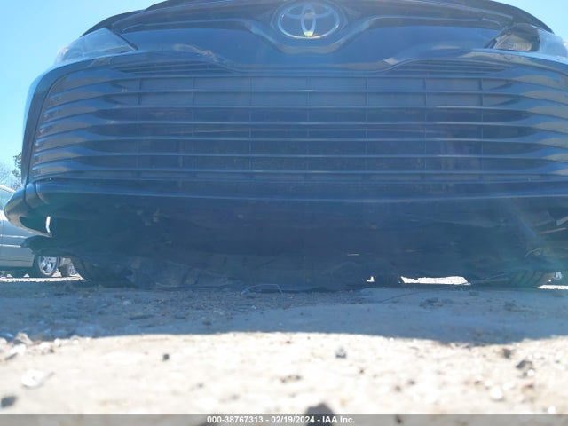 Toyota CAMRY LE 2018 4T1B11HK3JU070504 Image 6