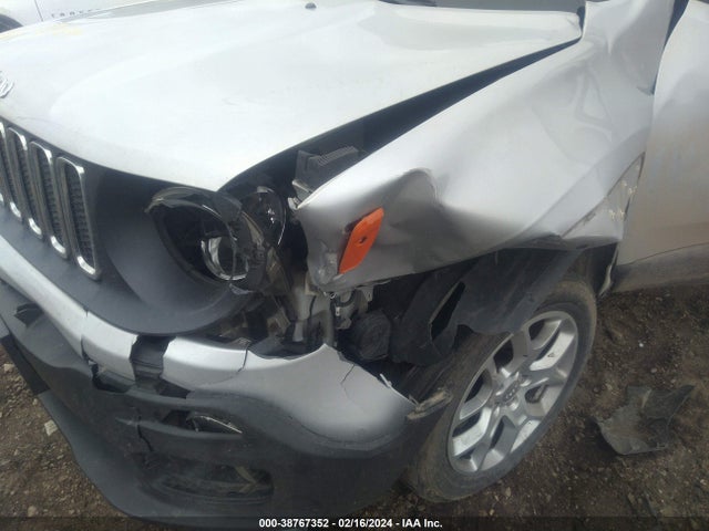 Jeep Renegade Latitude 2016 ZACCJBBT1GPD56359 Image 6