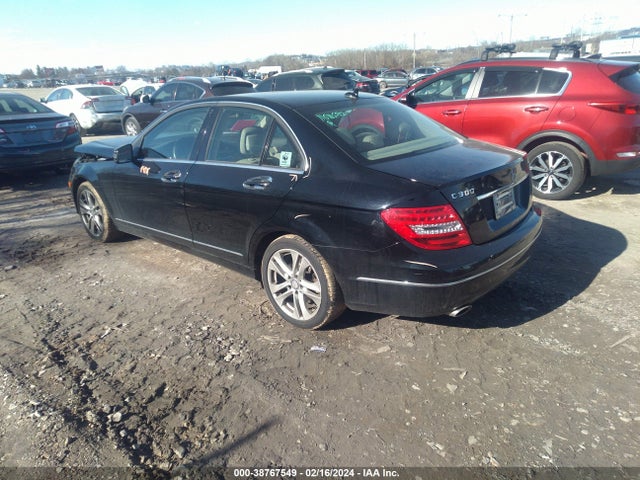 2014 MERCEDES-BENZ C 300 LUXURY 4MATIC/SPORT 4MATIC VIN: WDDGF8AB4EG230883