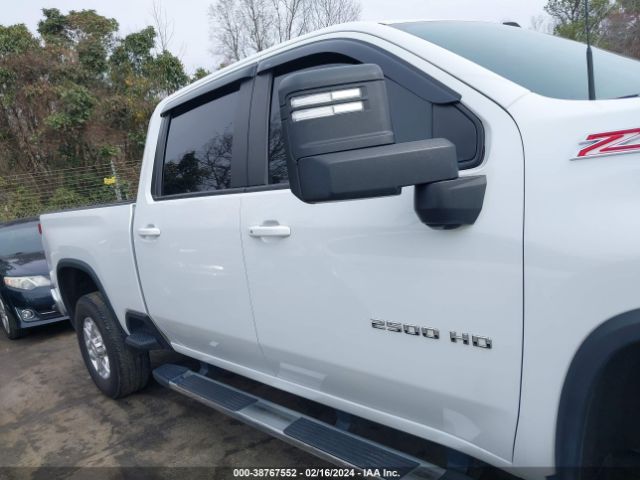 1GC1YNEY1NF200494 Chevrolet Silverado 2500hd 4wd  Standard Bed Lt