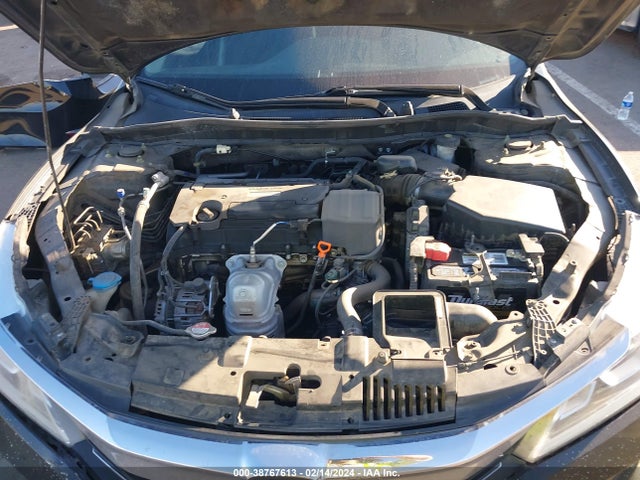 Honda ACCORD LX 2017 1HGCR2F39HA247797 Image 10