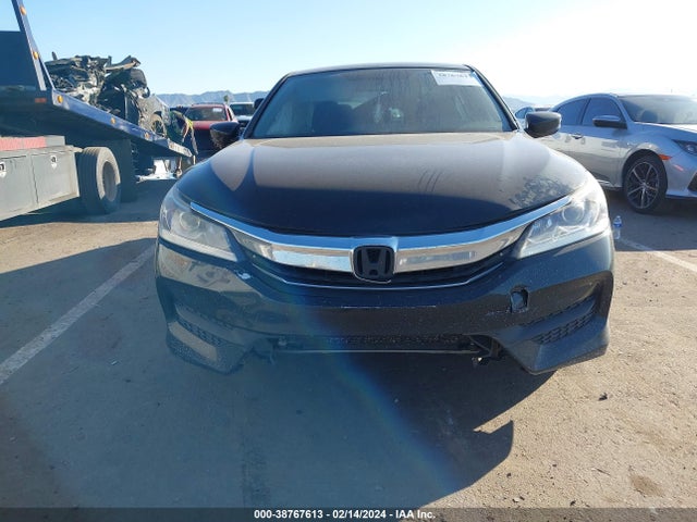 Honda ACCORD LX 2017 1HGCR2F39HA247797 Image 13