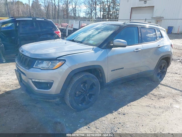 3C4NJDBB8JT396076 Jeep Compass Altitude 4x4