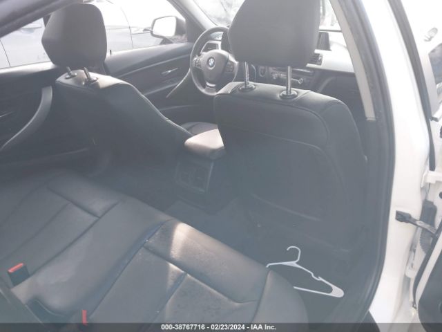 WBA3B1G58FNT02613 BMW 320i