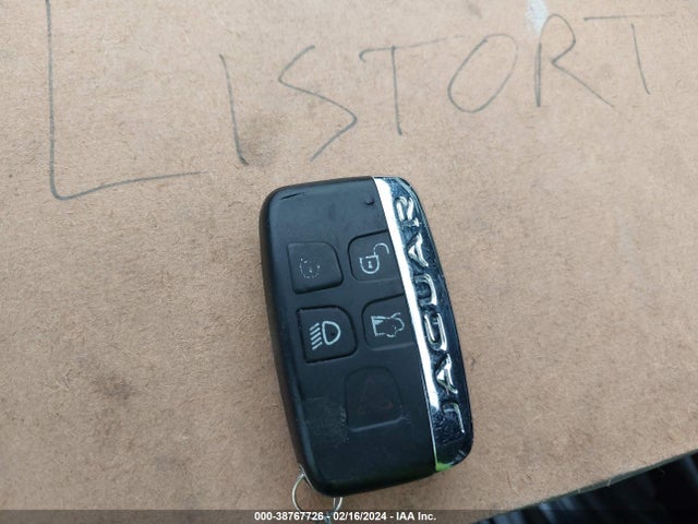 2013 JAGUAR XF SAJWA0ES2DPS95652 Photo 10