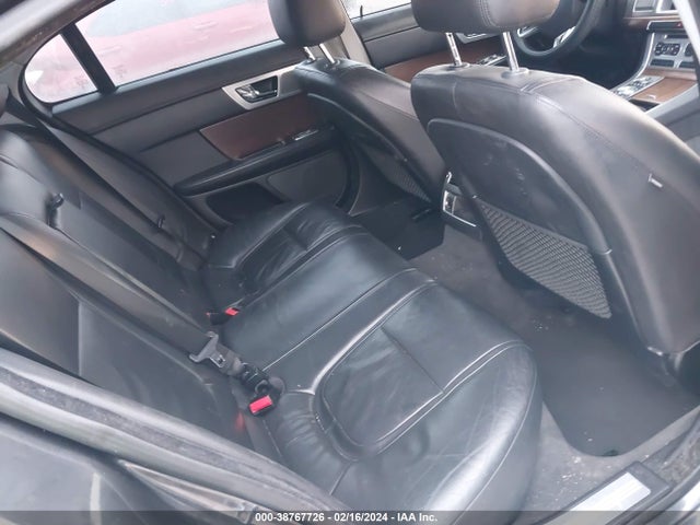 2013 JAGUAR XF SAJWA0ES2DPS95652 Photo 7