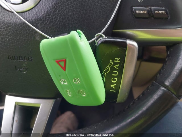 2013 JAGUAR XF SAJWA0E77D8S91974 Photo 10