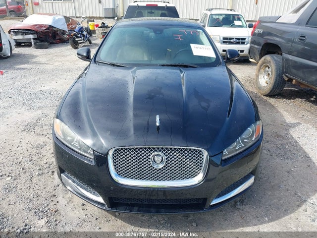 2013 JAGUAR XF SAJWA0E77D8S91974 Photo 5
