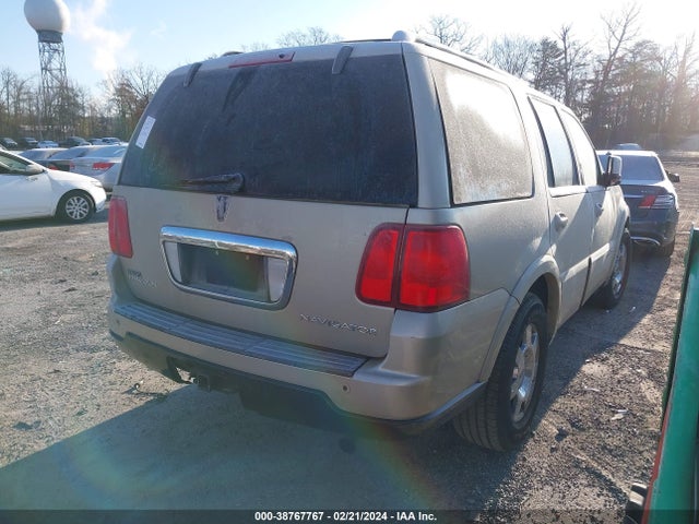 2005 LINCOLN NAVIGATOR VIN: 5LMFU28585LJ13137