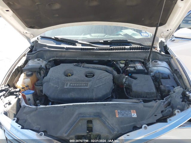 Lincoln MKZ 2016 3LN6L2J99GR632396 Image 10