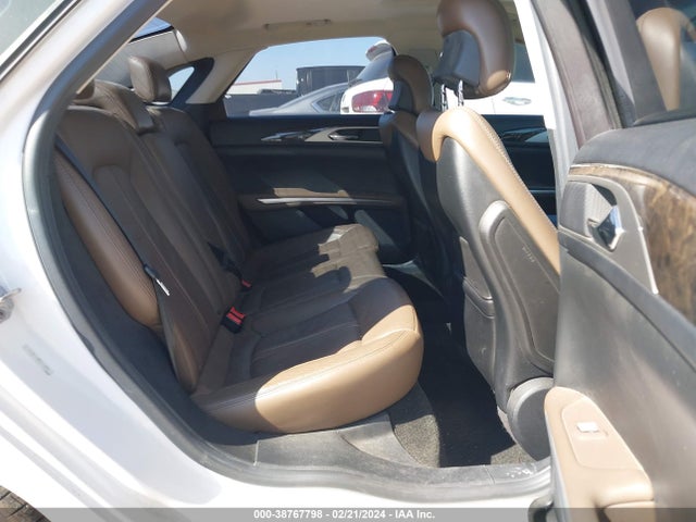 Lincoln MKZ 2016 3LN6L2J99GR632396 Image 8