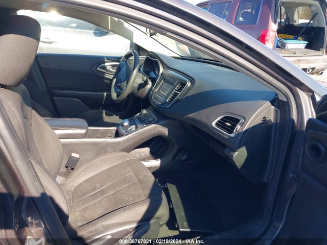 Chrysler 200 Limited 2016 1C3CCCAB2GN143099 Image 5