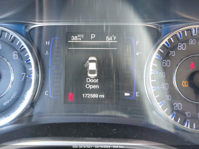 Chrysler 200 Limited 2016 1C3CCCAB2GN143099 Image 7