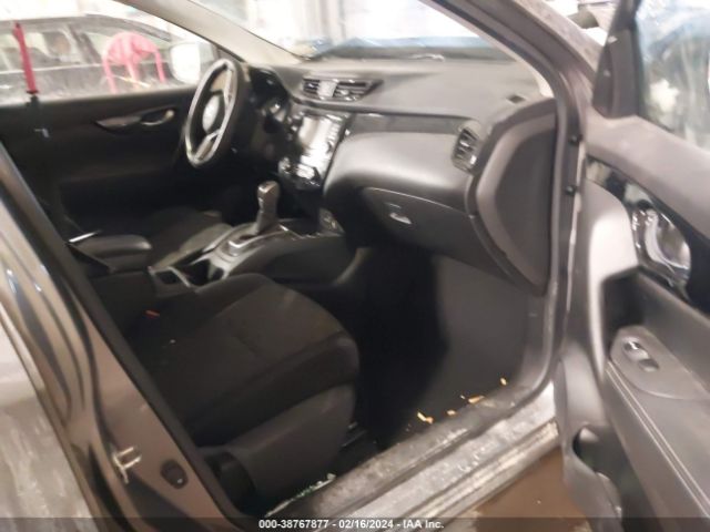JN1BJ1CR9KW344239 Nissan Rogue Sport Sv