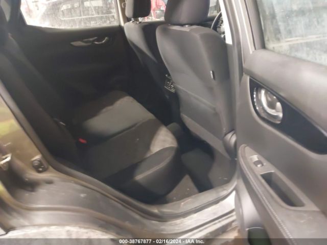 JN1BJ1CR9KW344239 Nissan Rogue Sport Sv