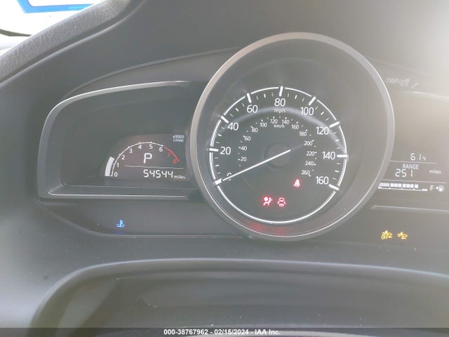 3MZBN1V39JM179573 Mazda Mazda3 Touring