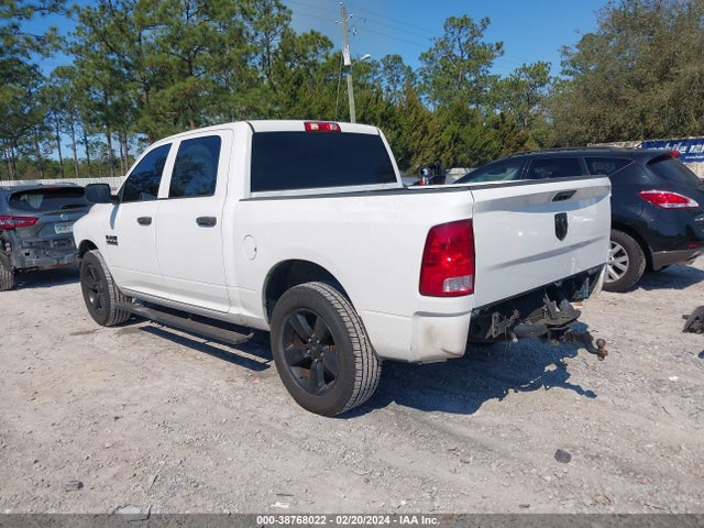 RAM 1500 Express  4x2 5'7 Box 2018 1C6RR6KG2JS263128 Image 3