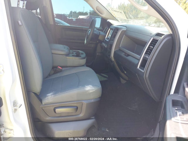 RAM 1500 Express  4x2 5'7 Box 2018 1C6RR6KG2JS263128 Image 5