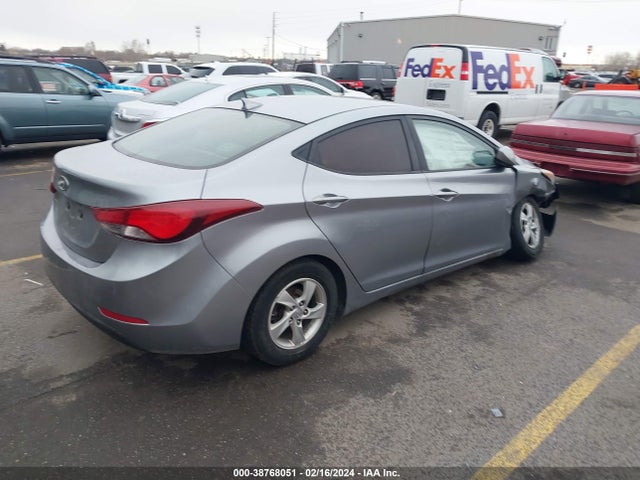 Hyundai ELANTRA SE 2015 5NPDH4AE6FH551833 Image 4