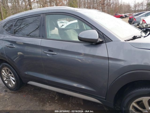 KM8J33A48JU691279 Hyundai TUCSON SEL