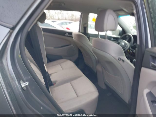KM8J33A48JU691279 Hyundai TUCSON SEL