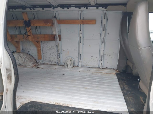 Chevrolet Express 2500 Work Van 2019 1GCWGBFP7K1154207 Image 8