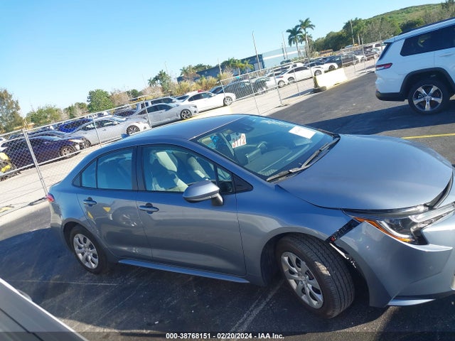 Toyota COROLLA LE 2022 5YFEPMAE4NP369542 Image 13