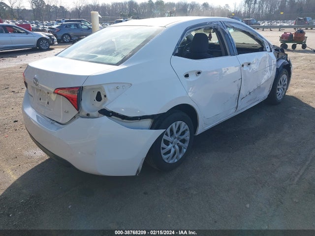 Toyota COROLLA LE 2017 5YFBURHE3HP677367 Image 4