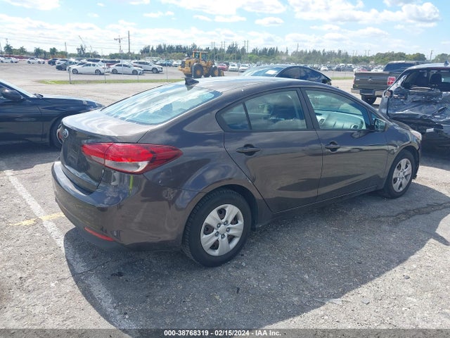 KIA FORTE LX 2017 3KPFK4A72HE073915 Image 4