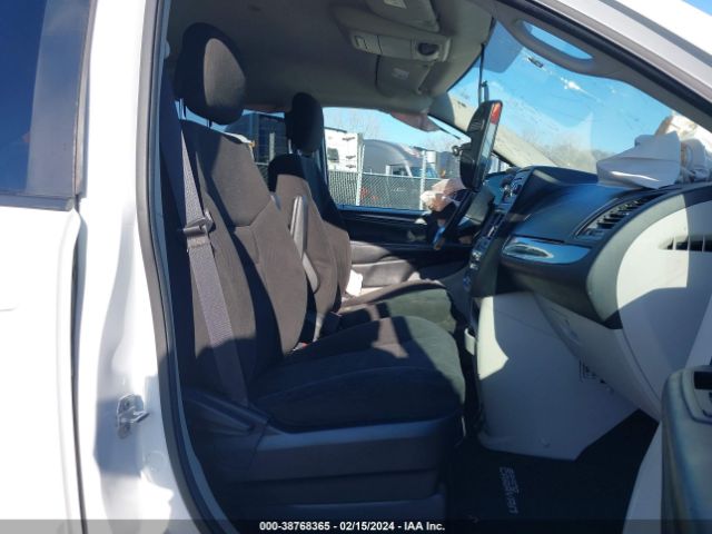 2C4RDGBG4GR383830 Dodge Grand Caravan Se
