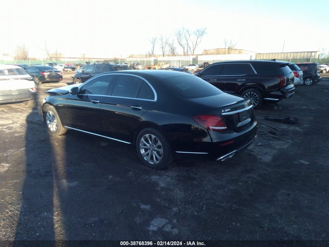 WDDZF4KB4HA099090 Mercedes-Benz E 300 4matic