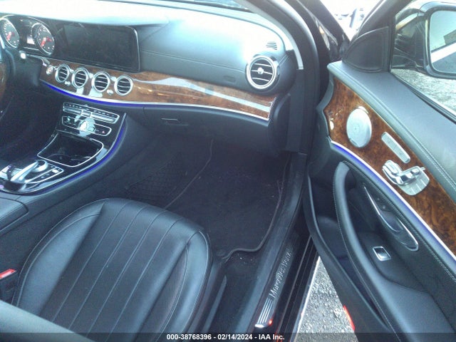 WDDZF4KB4HA099090 Mercedes-Benz E 300 4matic