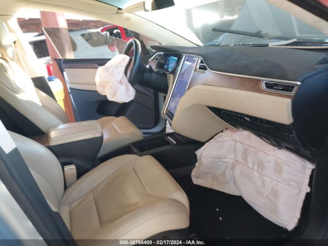 5YJXCBE2XHF053877 Tesla Model X 100d/75d/90d