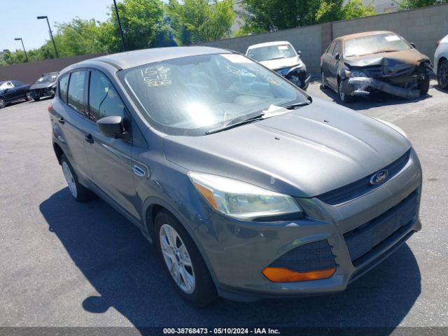 2014 Ford Escape S მანქანა იყიდება აუქციონზე, vin: 1FMCU0F75EUC22843, აუქციონის ნომერი: 38768473