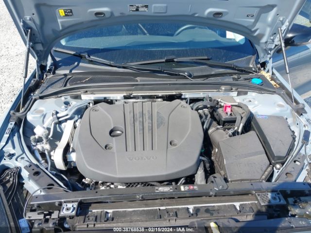 7JRL12TL9RG294595 Volvo S60 B5 Plus Dark Theme
