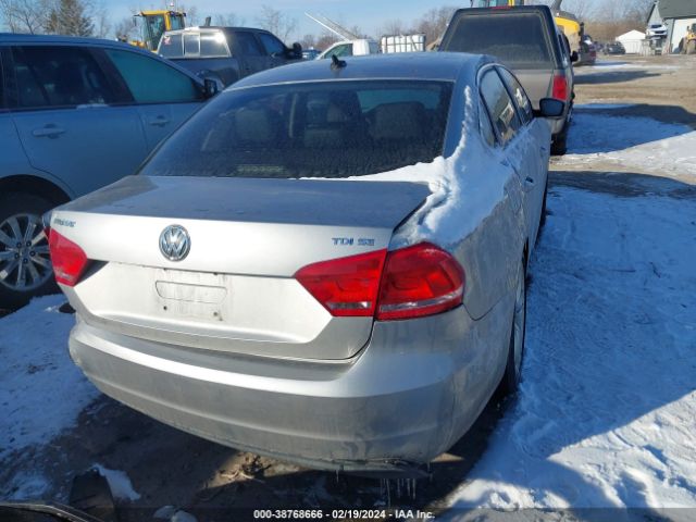 1VWBN7A34EC110063 Volkswagen Passat 2.0l Tdi Se