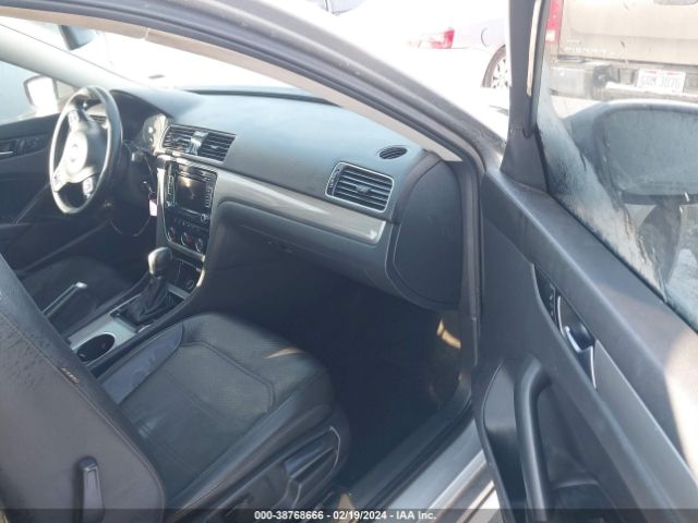 1VWBN7A34EC110063 Volkswagen Passat 2.0l Tdi Se