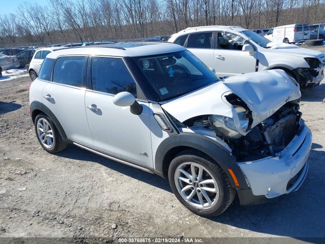 2016 MINI COUNTRYMAN WMWZC5C51GWU00933 Photo 0