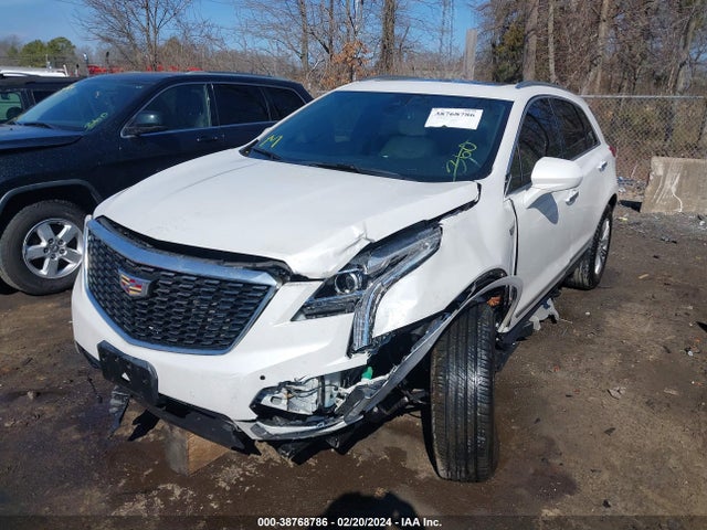 Cadillac XT5 LUXURY 2017 1GYKNDRS0HZ256405 Image 2