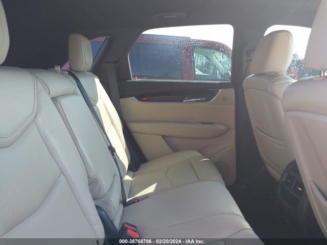 Cadillac XT5 LUXURY 2017 1GYKNDRS0HZ256405 Image 8