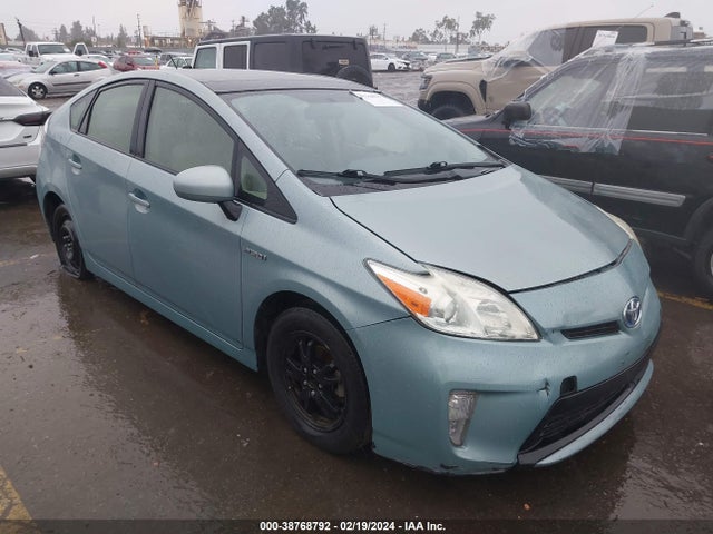 Toyota Prius Three 2014 JTDKN3DU9E1769462 Image 1