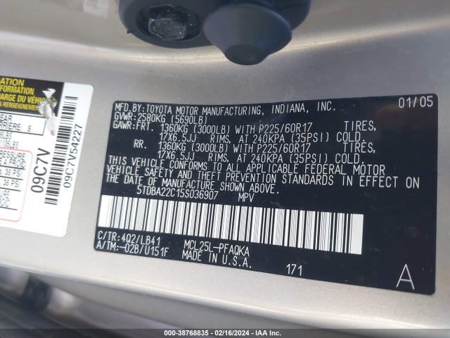 2005 TOYOTA SIENNA XLE/XLE LIMITED VIN: 5TDBA22C15S036907