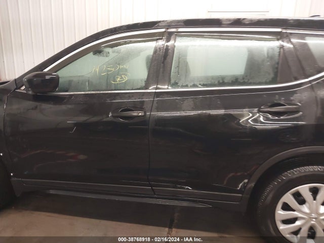 Nissan ROGUE S 2017 5N1AT2MV7HC792067 Image 14