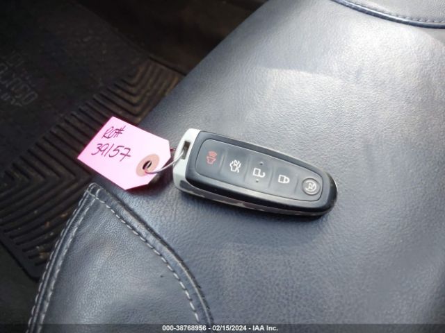 1FAHP2H82GG100306 Ford TAURUS SEL