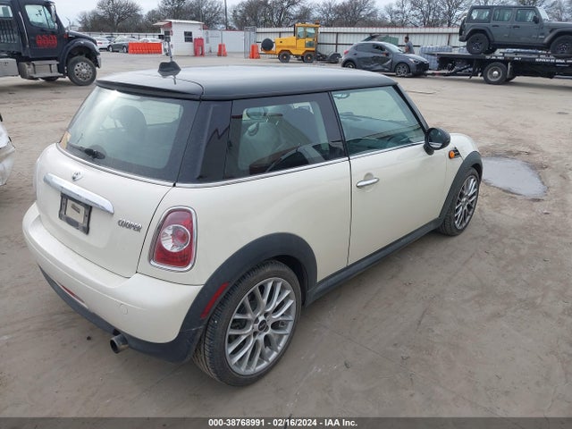 2012 MINI COOPER WMWSU3C55CT257368 Photo 3